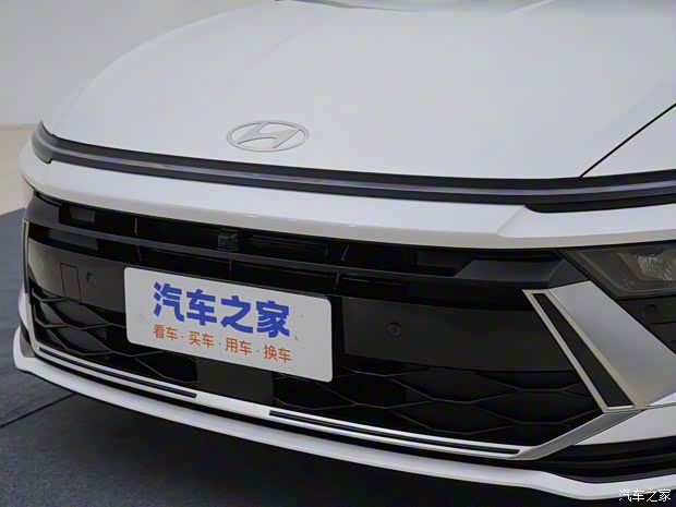 北京现代 索纳塔 2024款 1.5T 高配版 北京现代 索纳塔 2024款 1.5T 高配版