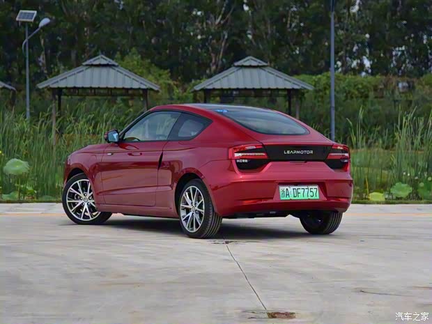 零跑汽车 零跑S01 2019款 380 Pro 零跑汽车 零跑S01 2019款 380 Pro