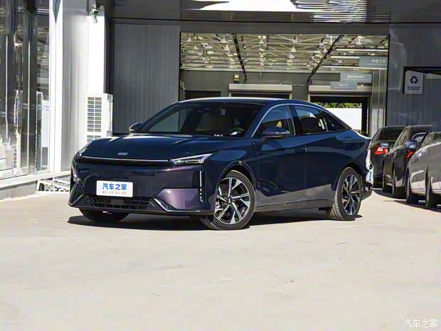 吉利汽车 银河L6 2023款 125km 星舰 吉利汽车 银河L6 2023款 125km 星舰