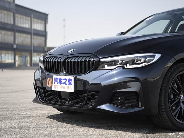华晨宝马 宝马3系 2020款 330i M运动曜夜套装