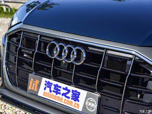 奥迪(进口) 奥迪Q8 2018款 基本型 奥迪(进口) 奥迪Q8 2018款 基本型