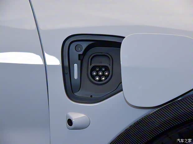 路特斯 ELETRE 2022款 517km 基本型 路特斯 ELETRE 2022款 517km 基本型