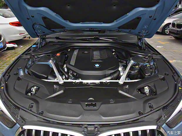 宝马(进口) 宝马8系 2019款 840i 双门轿跑车 M运动套装