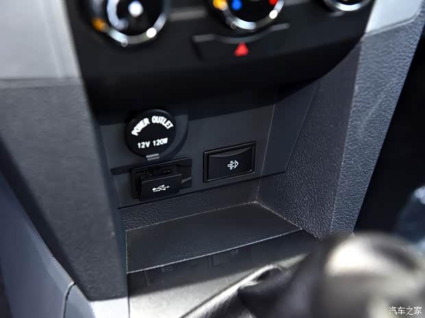 中興汽車 威虎 2020款 2.5T柴油國VI兩驅(qū)標準型中雙