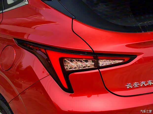 长安汽车 逸动ET 2019款 创酷版 长安汽车 逸动ET 2019款 创酷版