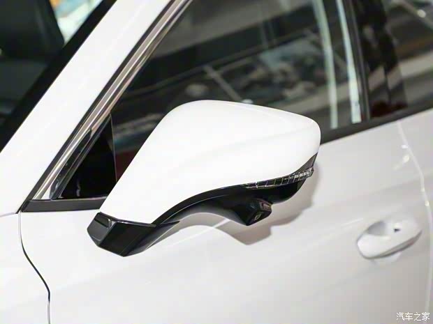 上汽集团 MG ONE 2022款 β-科技时尚系列 1.5T 标准版