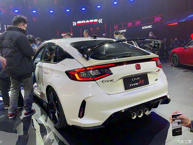 本田(进口) 思域(进口) 2023款 2.0T 420TURBO TYPE R 本田(进口) 思域(进口) 2023款 2.0T 420TURBO TYPE R