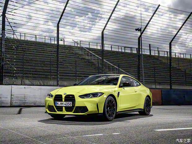 宝马M 宝马M4 2021款 M4双门轿跑车雷霆版
