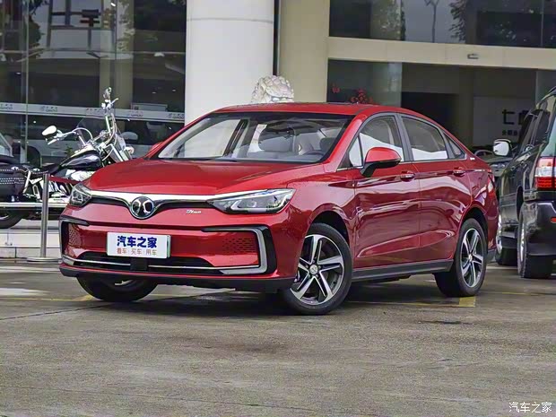 北汽新能源 北汽新能源EU5 2020款 經(jīng)典款 R550 智領(lǐng)版