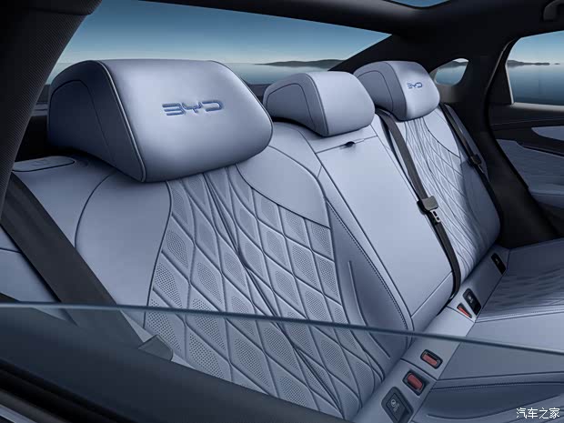 比亚迪 海豹 2022款 长续航版 比亚迪 海豹 2022款 长续航版