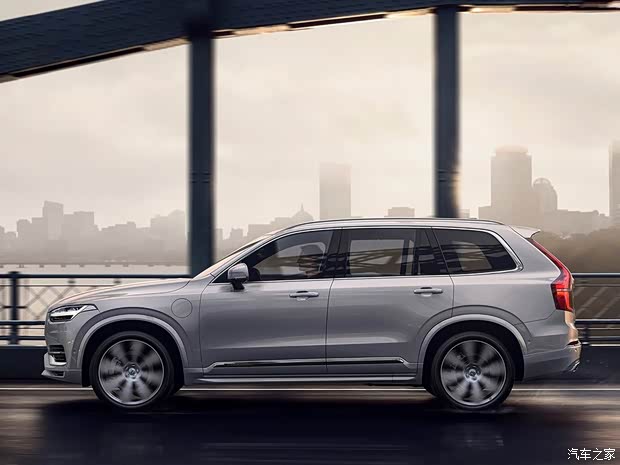 沃尔沃(进口) 沃尔沃XC90新能源 2020款 T8 基本型 7座