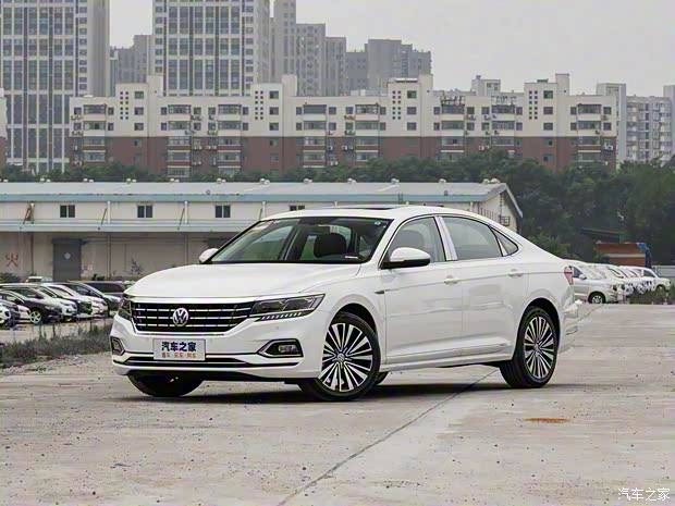 上汽大众 帕萨特 2020款 330TSI 豪华版 国VI 上汽大众 帕萨特 2020款 330TSI 豪华版 国VI