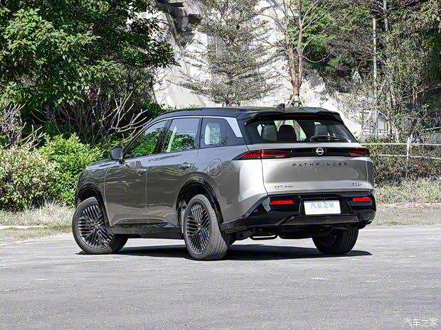 东风日产 探陆 2024款 四驱基本型 6座 东风日产 探陆 2024款 四驱基本型 6座