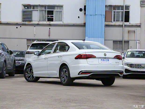 一汽-大众 宝来 2024款 280TSI DSG舒行版 一汽-大众 宝来 2024款 280TSI DSG舒行版