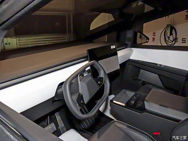 特斯拉(进口) 赛博越野旅行车 2024款 Cyberbeast 野兽版 特斯拉(进口) 赛博越野旅行车 2024款 Cyberbeast 野兽版