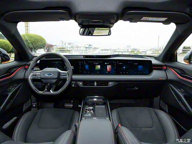 长安福特 蒙迪欧 2024款 2.0T E-混动运动版 ST-Line 长安福特 蒙迪欧 2024款 2.0T E-混动运动版 ST-Line