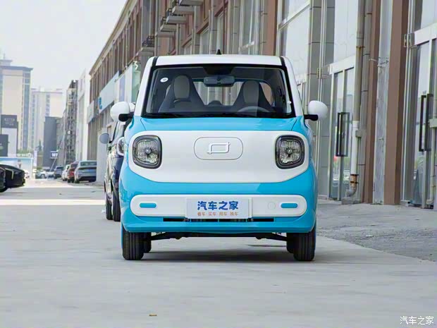 一汽奔腾 奔腾小马 2024款 122km 萌趣马 一汽奔腾 奔腾小马 2024款 122km 萌趣马