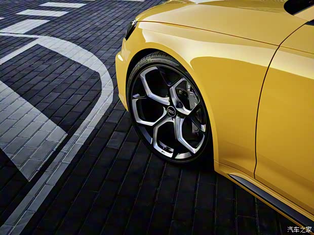 Audi Sport 奥迪RS 4 2024款 RS4 Avant edition 25 years Audi Sport 奥迪RS 4 2024款 RS4 Avant edition 25 years