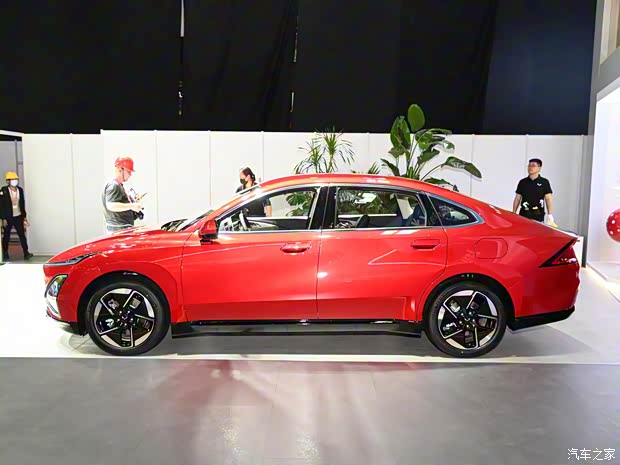 上汽通用五菱 五菱星光 2024款 共創(chuàng)版 510 進階型