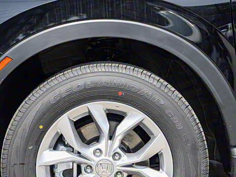 2024款 240TURBO 两驱锋尚版 5座 2024款 240TURBO 两驱锋尚版 5座