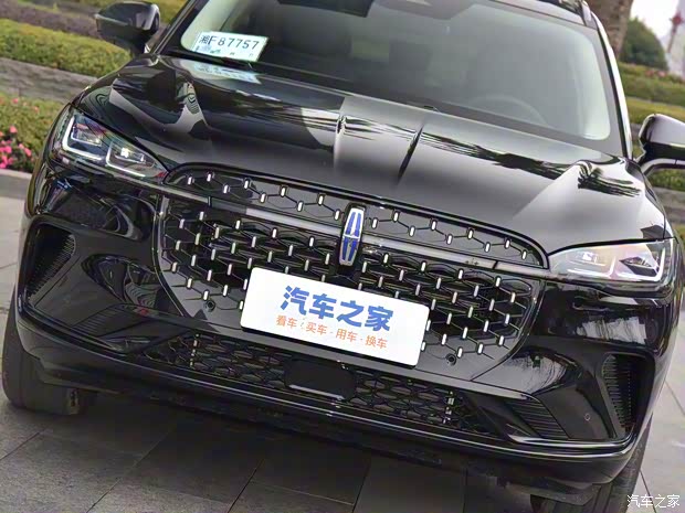 长安林肯 冒险家 2024款 1.5T 两驱尊享版 长安林肯 冒险家 2024款 1.5T 两驱尊享版