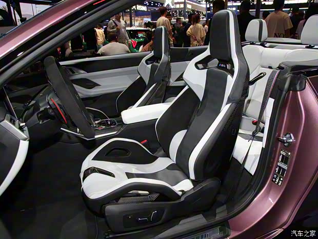 寶馬M 寶馬M4 2024款 M4敞篷轎跑車 M xDrive 雷霆版