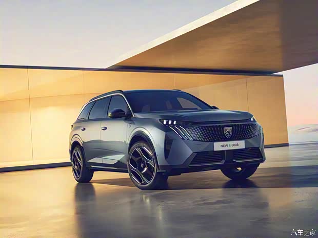 标致(进口) 标致5008新能源(海外) 2024款 E-5008 GT 标致(进口) 标致5008新能源(海外) 2024款 E-5008 GT