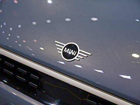 2025款 2.0T COOPER S CABRIO 白日星尘限定配色 2025款 2.0T COOPER S CABRIO 白日星尘限定配色