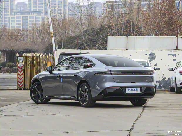 东风乘用车 eπ007 2024款 530Pro版 东风乘用车 eπ007 2024款 530Pro版