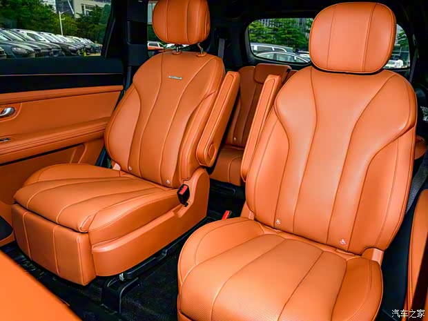 AITO 問界 問界M7 2024款 煥新版 1.5T 智駕四驅(qū)Max版 6座