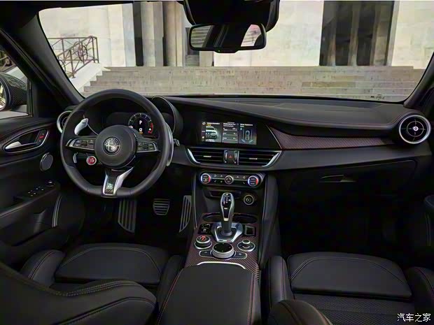 阿爾法·羅密歐 Giulia朱麗葉 2024款 Quadrifoglio Super Sport