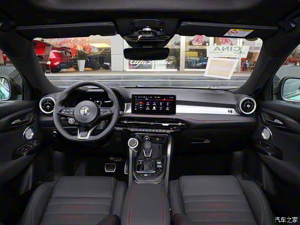 阿爾法·羅密歐 Tonale托納利 2024款 2.0T 268HP AWD Tributo Italiano 致敬傳奇版