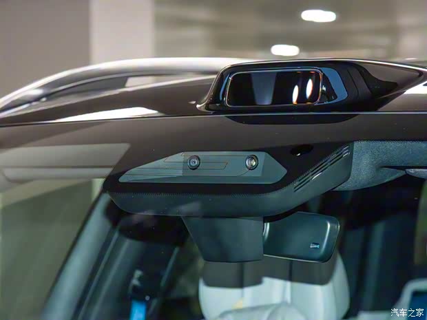 AITO 问界 问界M9 2024款 增程 Ultra版 52kWh AITO 问界 问界M9 2024款 增程 Ultra版 52kWh
