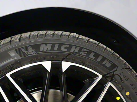 2025款 EV 智驾版 701KM尊荣型 2025款 EV 智驾版 701KM尊荣型