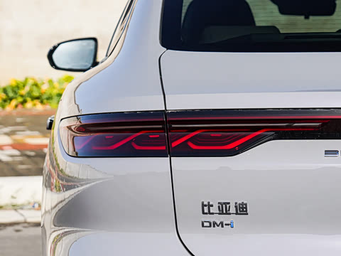 2025款 DM-i 智驾版 125KM精英型 2025款 DM-i 智驾版 125KM精英型