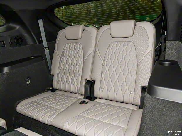 比亞迪 唐新能源 2024款 DM-i 榮耀版 112KM 尊榮型