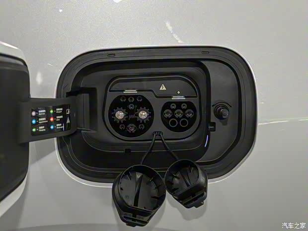 领克 领克07 2024款 EM-P 126长续航 Ultra 领克 领克07 2024款 EM-P 126长续航 Ultra