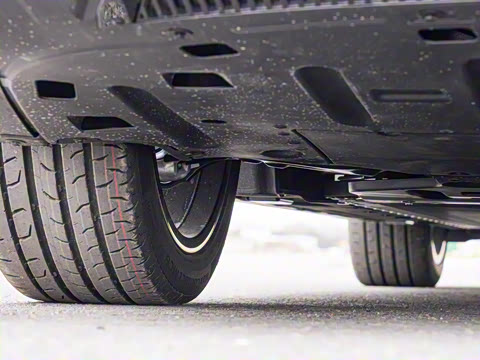 2025款 EV 智驾版 605KM尊荣型 2025款 EV 智驾版 605KM尊荣型