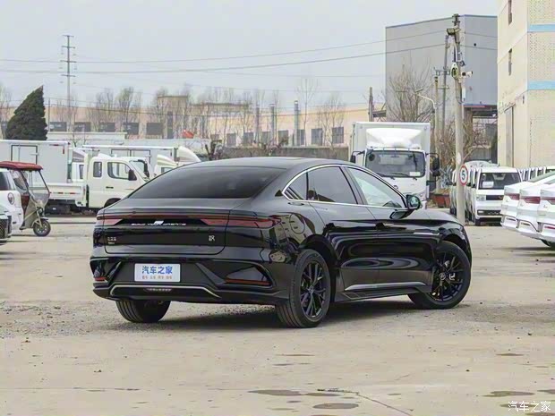 比亚迪 汉 2024款 DM-i 121KM 尊贵型