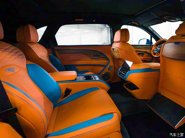 賓利 添越 2024款 4.0T V8 長(zhǎng)軸距MULLINER版