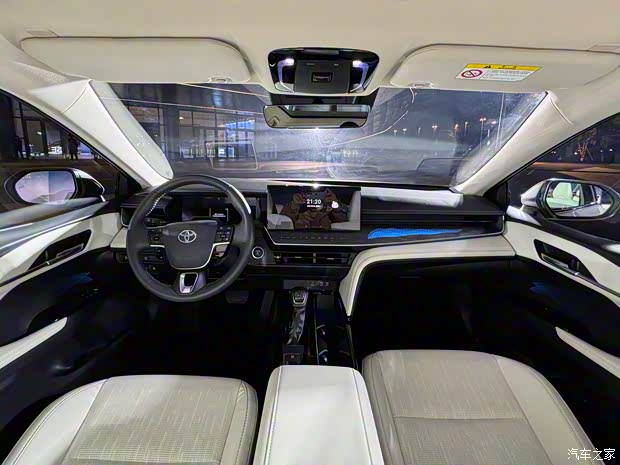 广汽丰田 凯美瑞 2024款 双擎 2.5HG 尊贵版 广汽丰田 凯美瑞 2024款 双擎 2.5HG 尊贵版