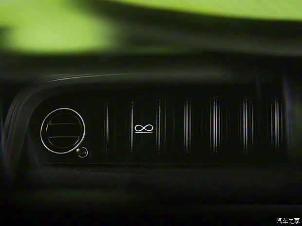 劳斯莱斯 库里南 2025款 Series II Black Badge 劳斯莱斯 库里南 2025款 Series II Black Badge