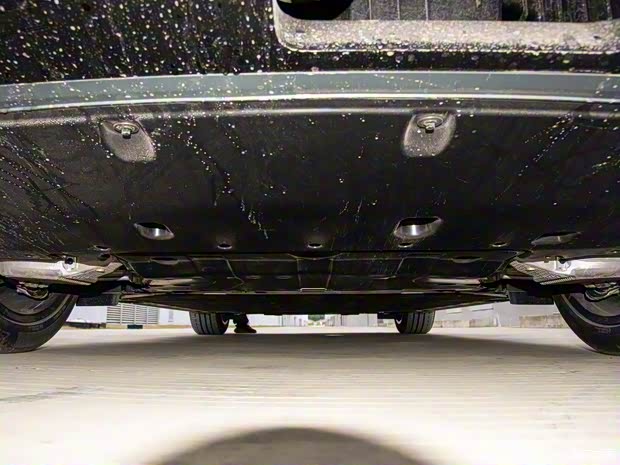 极氪 极氪001 2024款 三元锂 双电机 极氪 极氪001 2024款 三元锂 双电机