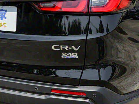 2024款 240TURBO 两驱锋尚版 5座 2024款 240TURBO 两驱锋尚版 5座