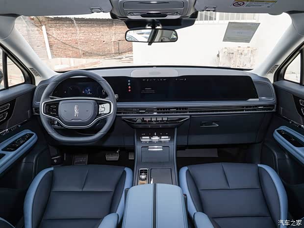 长安林肯 冒险家 2024款 1.5T 两驱尊享版 长安林肯 冒险家 2024款 1.5T 两驱尊享版