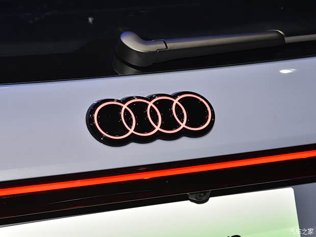 一汽奥迪 奥迪Q6L e-tron 2024款 基本型