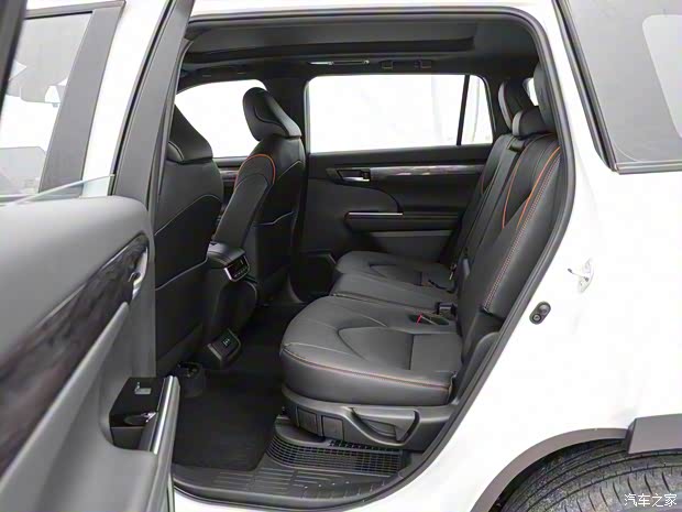 一汽丰田 皇冠陆放 2024款 2.5L HEV两驱豪华版 一汽丰田 皇冠陆放 2024款 2.5L HEV两驱豪华版