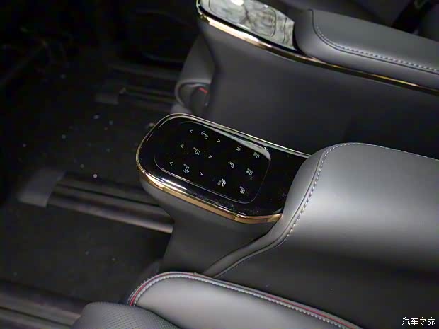 廣汽乘用車 傳祺M8 2024款 宗師系列 400T 先鋒