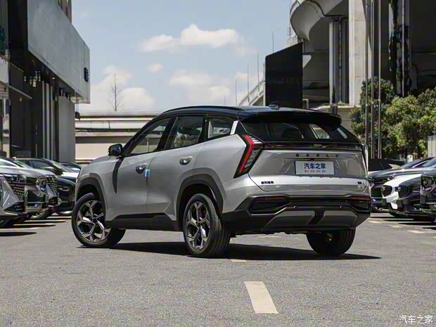 吉利汽车 博越L 2024款 1.5TD DCT赢家版 吉利汽车 博越L 2024款 1.5TD DCT赢家版