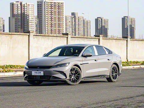 2025款 DM-i 智驾版 125KM尊贵型 2025款 DM-i 智驾版 125KM尊贵型